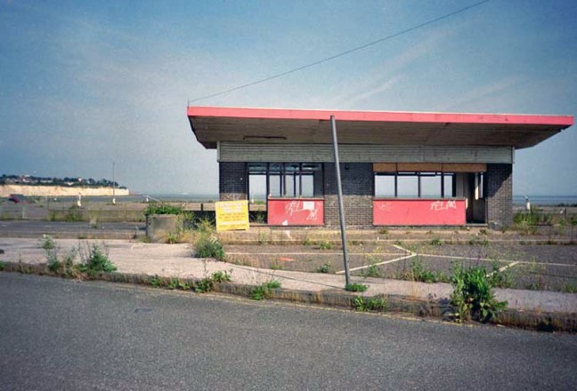 ramsgate_hoverport_car-entrance-03