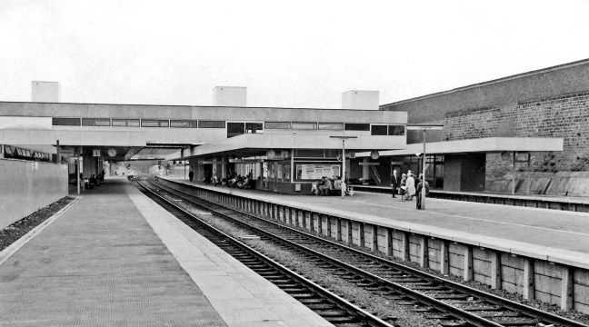 coventry_station_newly_rebuilt_geograph-2986359-by-ben-brooksbank