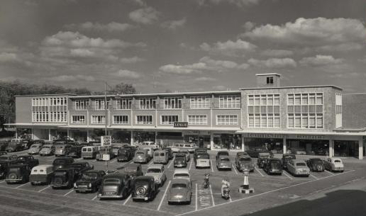 letch arena_parade_mid