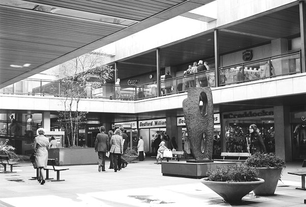 w mander centre wolv