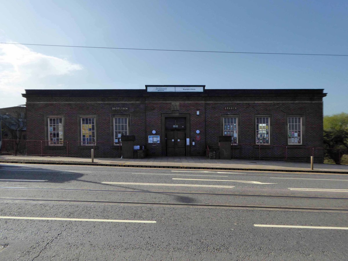 Droylsden Library Modern Mooch