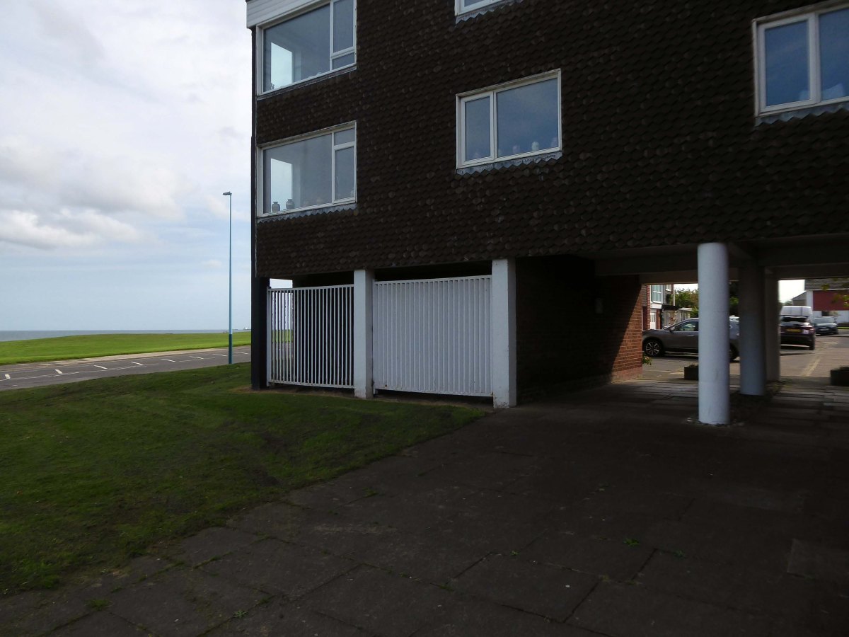 Whitley Lodge Estate Modern Mooch